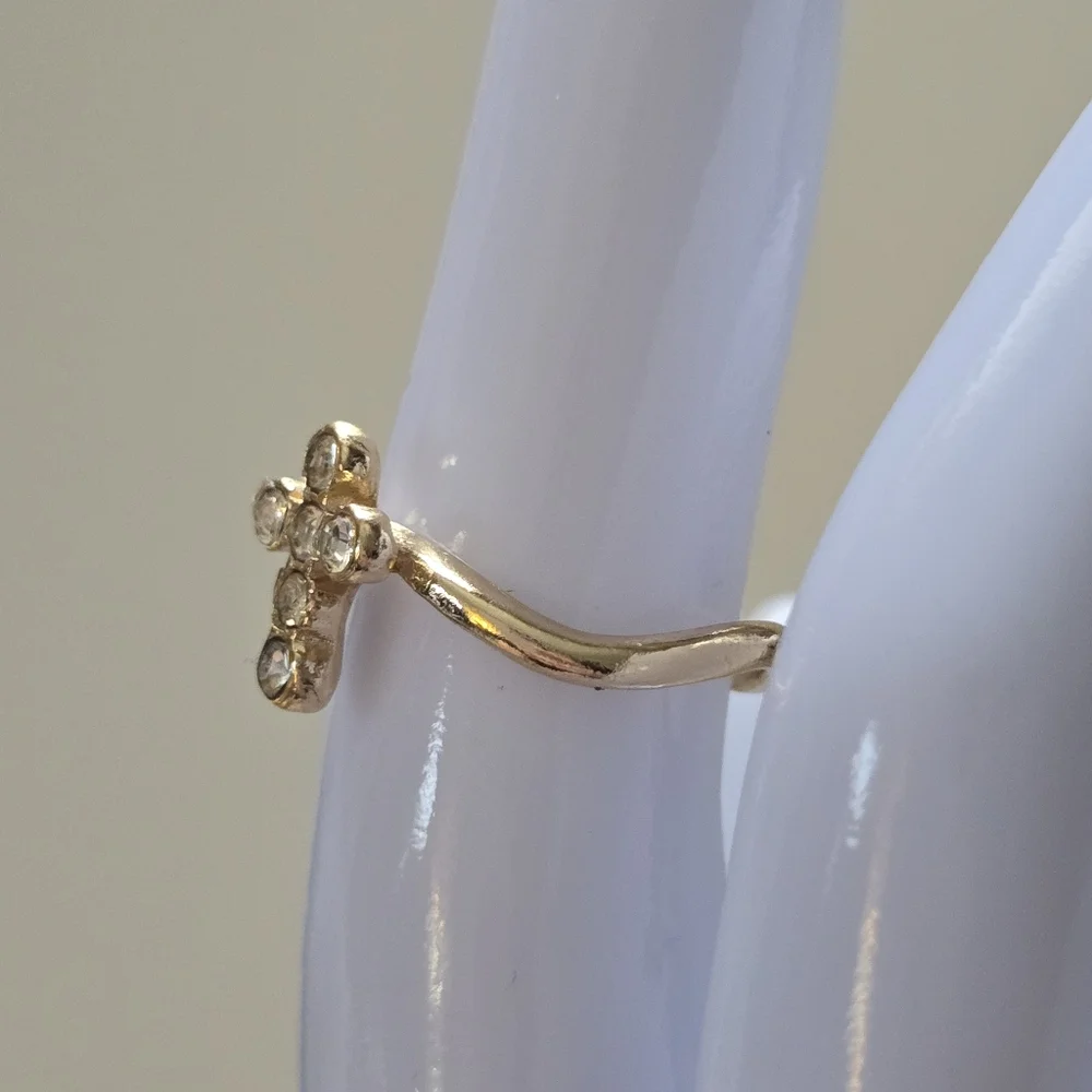 Gold Crystal Cross Ring - Women's Gold Tone Ring Size 6.5